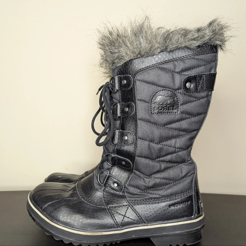 Sorel Women’s Tofino II Waterproof Faux Fur Trim Winter Boots Black Size 9